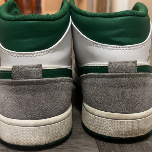 Air Jordan 1 SE Mid Grey Pine Green Size 10 - Picture 4 of 10
